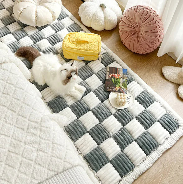 Plush Checkered Bedside Pet Mat